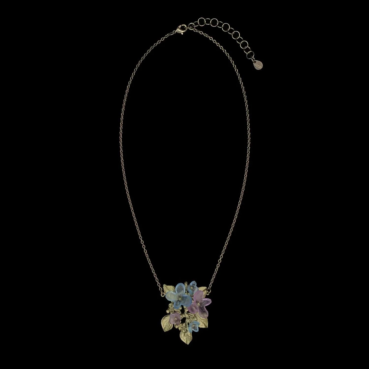 Collana con ciondolo a forma di ortensia blu