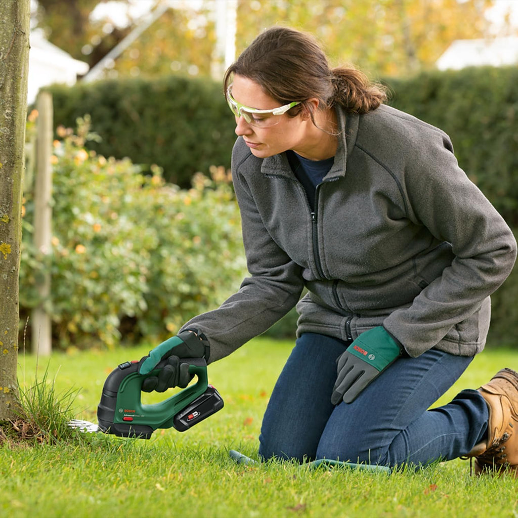 Bosch Akku Grasschere AdvancedShear 18V-10 (1 Akku 2,0 Ah, 18-Volt-System, schneidet bis zu 85 m pro Akkuladung, mit Strauch- und Grasscherenmesser, im Karton)