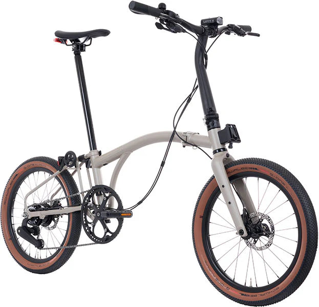 G Line (2025) - Gre M - Traildust White