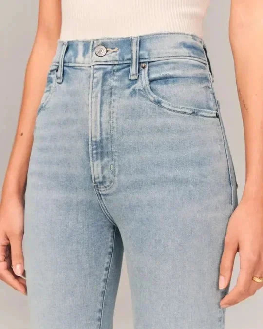 Kiera - Jeans in denim alla moda