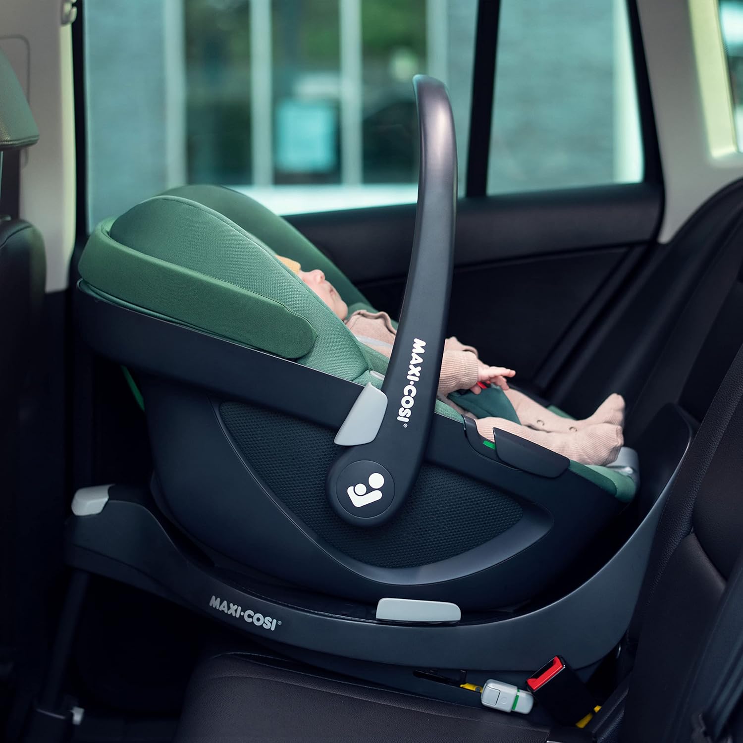 Maxi-Cosi Pebble 360 i-Size Babyschale Drehbar, Neugeborenen Autositz 360 Grad, 0–15 Monate (40–83 cm), Drehung mit einer, ClimaFlow, Easy-In-Gurt, G-CELL Seitenaufprallschutz, Essential Graphite