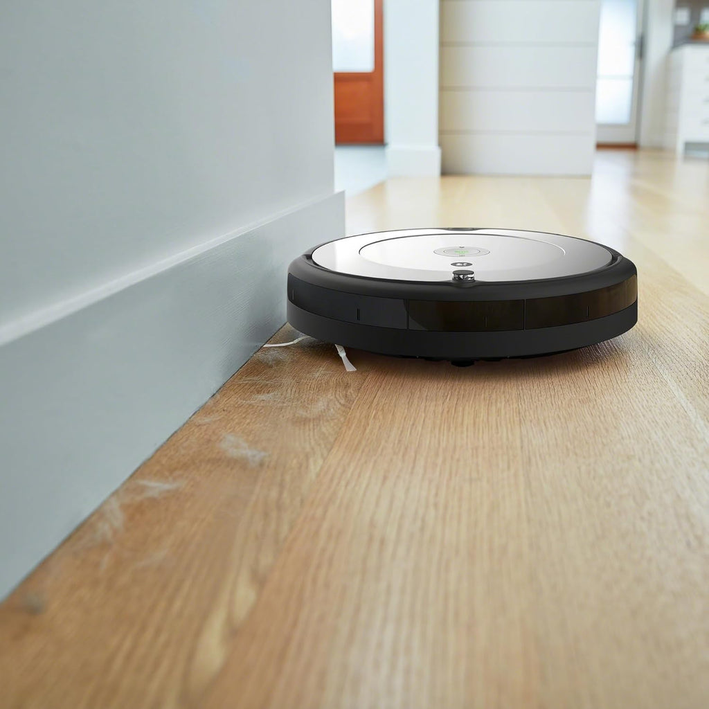 Robot aspirapolvere e lavapavimenti iRobot Roomba Combo Essential (Y0112), potente aspirazione e lavaggio, sistema di pulizia a 4 fasi, 3 livelli di aspirazione, pulizia Spot, controllabile tramite app, pulsanti o voce, Bianco