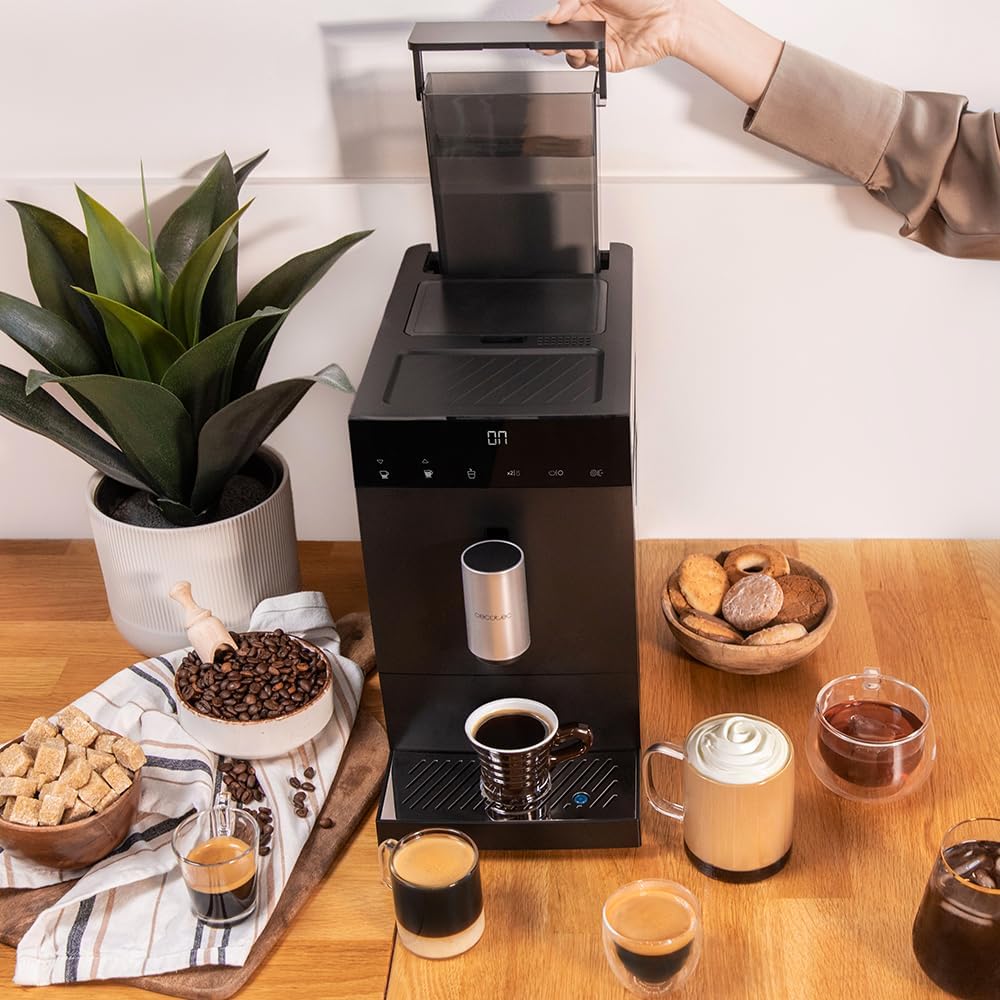 Macchina da caffè superautomatica compatta Cecotec Cumbia Cremmaet Compact, 1350 W, 19 bar e sistema Thermoblock, serbatoio acqua da 1,1 L e contenitore caffè da 150 g, Plug&Play, pulizia automatica