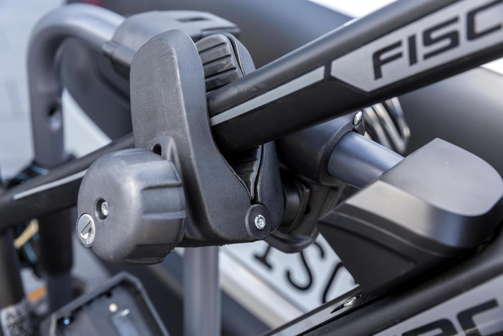 Fischer Portabici da Gancio Traino Proline Evo 2, per 2 biciclette fino a 60 kg di carico utile, adatto per e-bike, preassemblato, con serratura, pieghevole