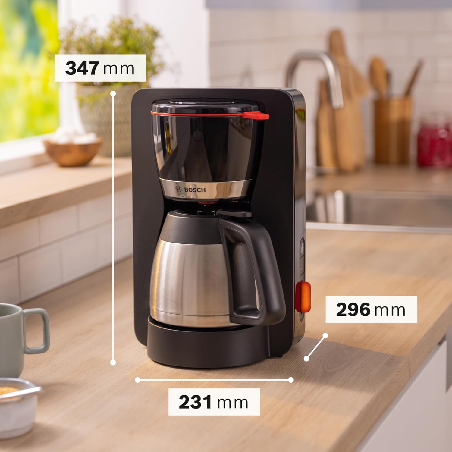 Bosch Filterkaffeemaschine MyMoment TKA3M134, Thermokanne 1 L, für 8-12 Tassen, Tropfstopp, schwenkbarer Filtertrger, Entkalkungsprogramm, abnehmbarer Wassertank, 1200 Watt, Schwarz matt