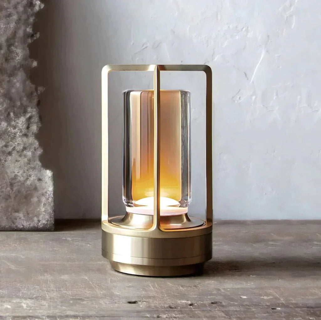 RetroLamp - Illumina la tua stanza con un'eleganza senza tempo!