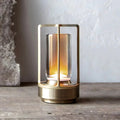 RetroLamp - Illumina la tua stanza con un'eleganza senza tempo!