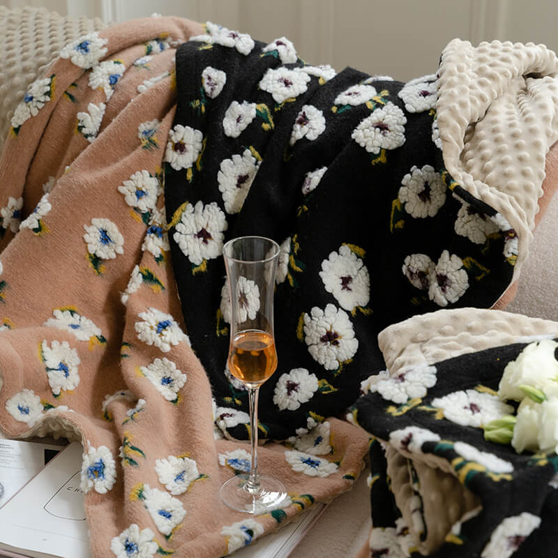 Romantische Kuscheldecke aus Jacquard-Fleece und Minky für Mensch und Tier