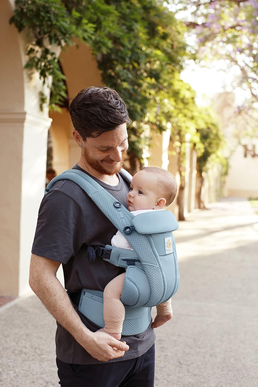 Ergobaby Omni Breeze Marsupio per Neonati dalla Nascita fino a 20 kg, Morbido Mesh SoftFlex a 4 Posizioni, Ergonomico, Porta Bebè, Natural Beige