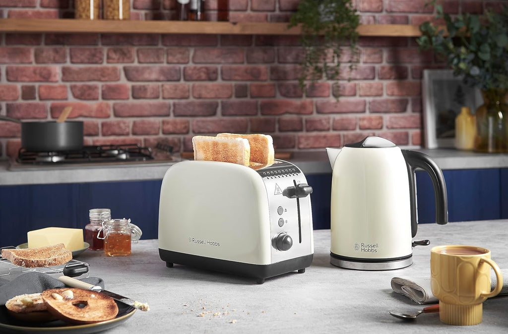 Russell Hobbs Frühstücksset Colours+ Creme: Kaffeemaschine 24033-56 [Digitaler Timer] + Wasserkocher 20415-70 [1,7l, 2400 W] + Toaster 26551-56 [für 2 Scheiben], Frühstücksserie