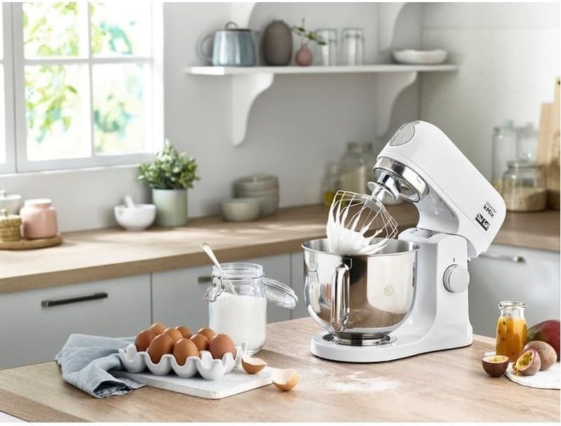 Kenwood kMix KMX750RD Robot da cucina, Ciotola in acciaio inox da 5 litri, Sistema di sicurezza Safe-Use, Corpo in metallo, 1000 Watt, Inclusi set di 3 accessori da pasticceria e paraspruzzi, Rosso
