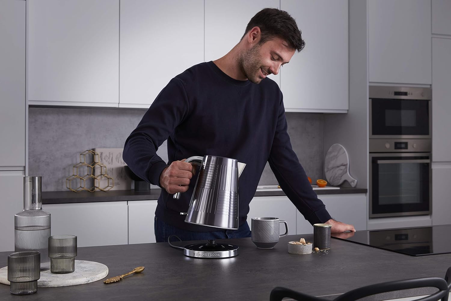 Russell Hobbs GeoSteel Set Colazione: Tostapane, Bollitore e Macchina per il Caffè