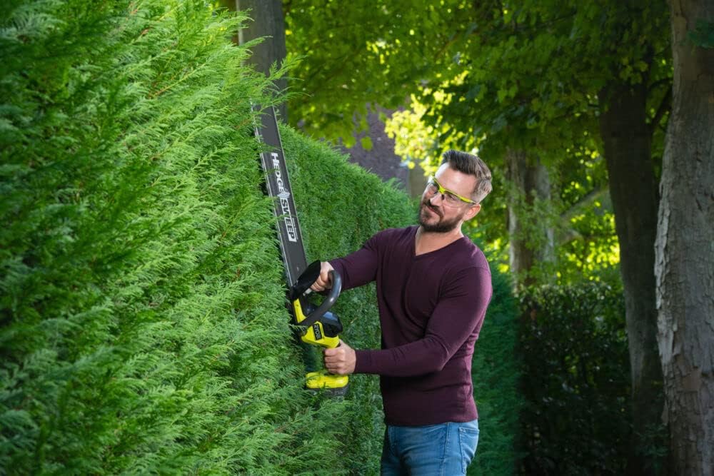 RYOBI 18 V ONE+ Akku-Rasentrimmer mit Radführung RY18LT33A-0 (33 cm Kantenschneidefunktion mit Fußsteuerung, Ø Fadenspule 1 x 1,65 mm, ohne Akku und Ladegerät)