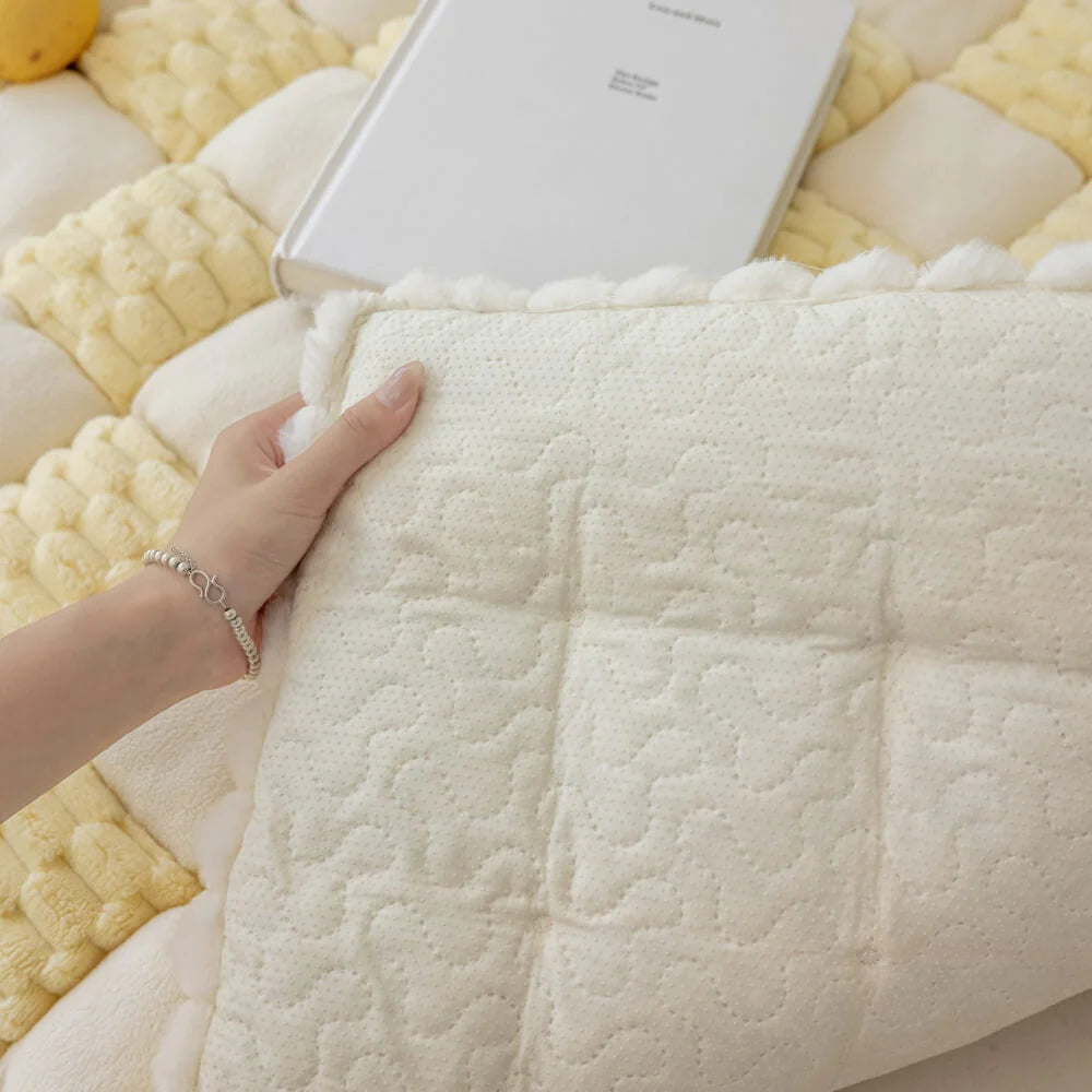 Tappetino per cani in peluche artigianale con motivo a blocchi di colore – Copridivano antiscivolo per comfort e stile