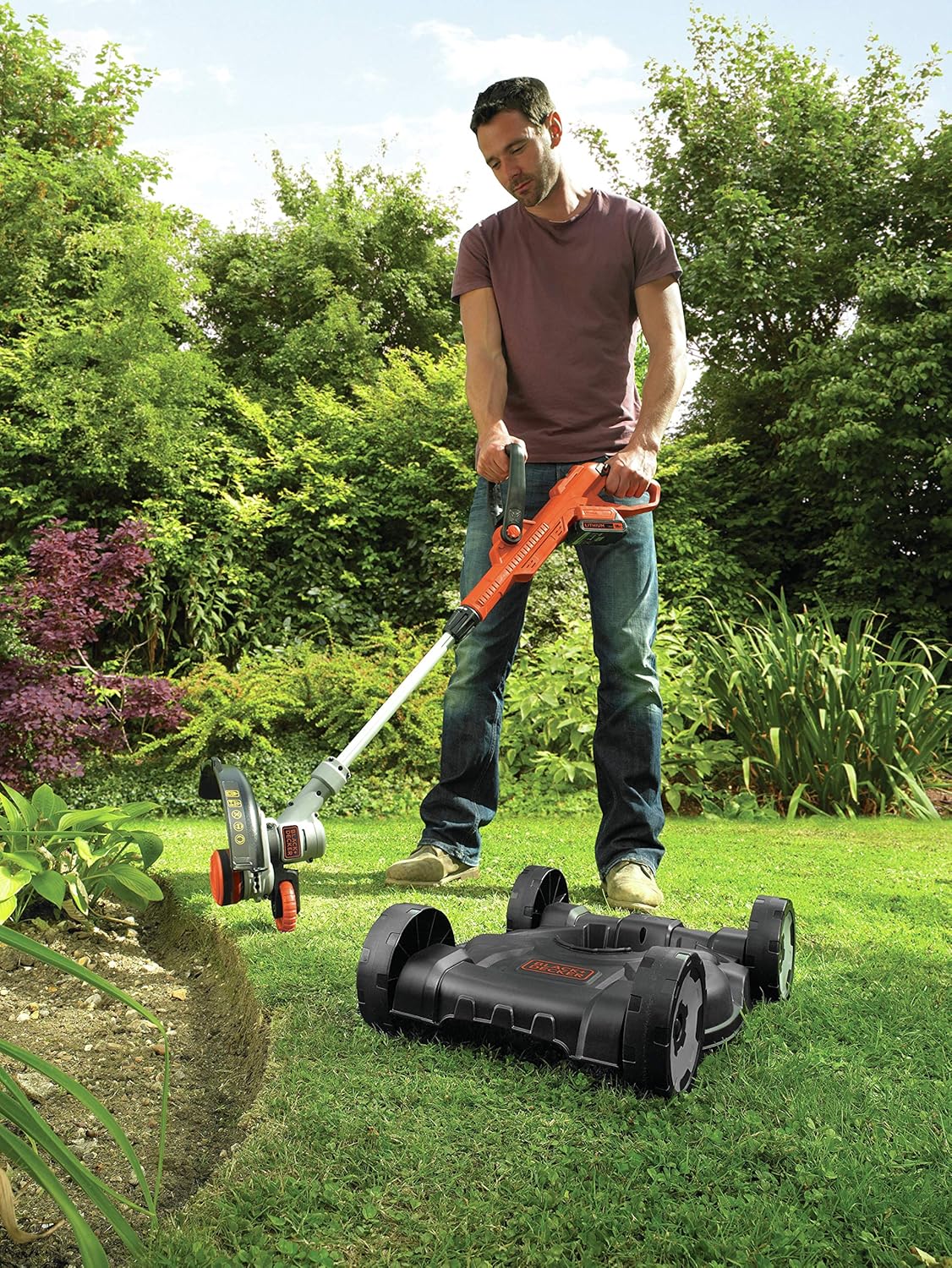 BLACK+DECKER Tagliabordi 3in1 con batteria (18V 2.0Ah, per rifinire e tagliare i bordi, con base per rasatura, ideale per piccole aree e terreni difficili) STC1820CM