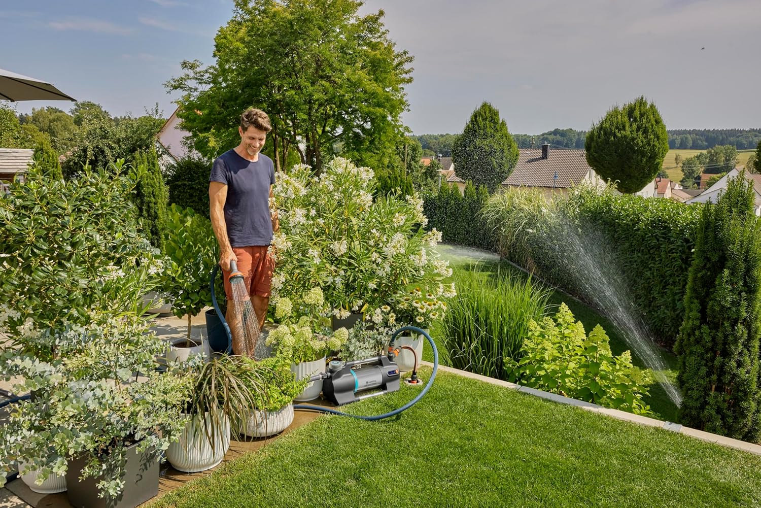 Gardena Pompa da Giardino 6500 SilentComfort: Pompa di irrigazione extra silenziosa controllabile tramite app, portata 6500 l/h, protezione contro il funzionamento a secco, acciaio inossidabile, a risparmio energetico e impermeabile (9059-20)